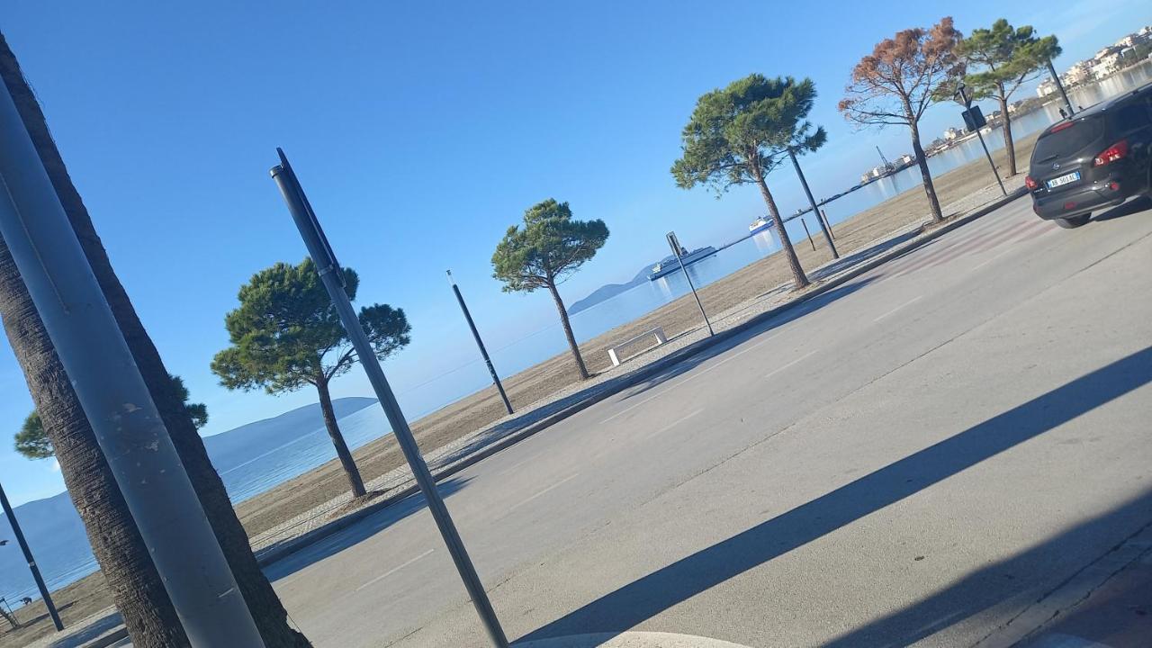 Bellavista Apartment Vlorë エクステリア 写真